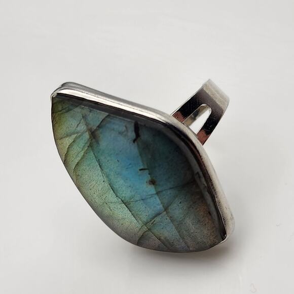 Genuine Labradorite Ring - Picture 6 of 9